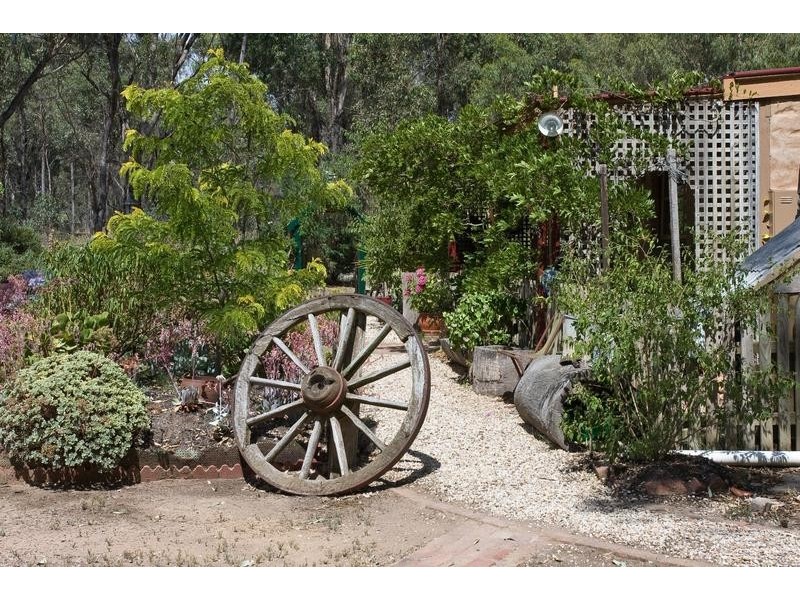 2 Splitters Lane, Junortoun VIC 3551