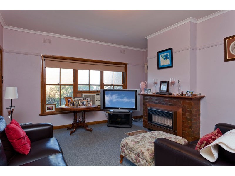 29 Churchill Avenue, Flora Hill VIC 3550