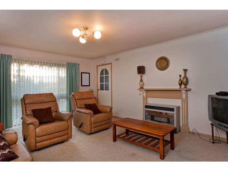 7 Beaumont Court, Flora Hill VIC 3550