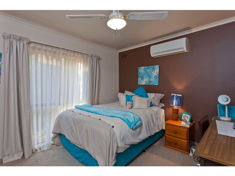 7 Beaumont Court, Flora Hill VIC 3550
