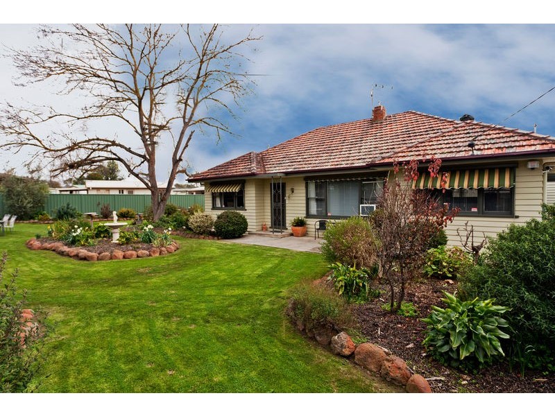 264 High Street, Kangaroo Flat VIC 3555