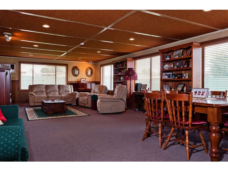 264 High Street, Kangaroo Flat VIC 3555