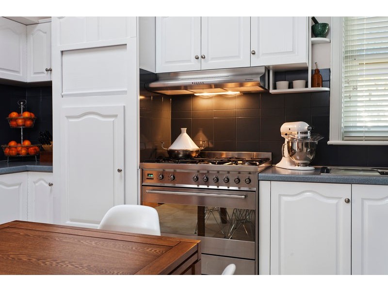 83 Sternberg Street, Kennington VIC 3550