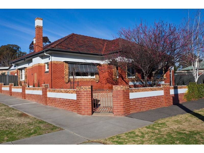 83 Sternberg Street, Kennington VIC 3550