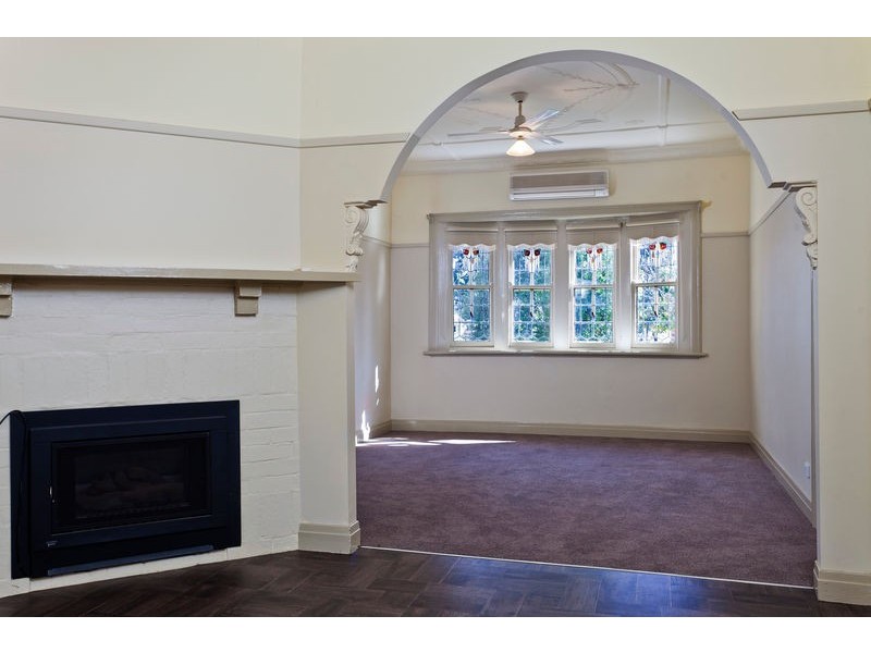 189 High Street, Kangaroo Flat VIC 3555