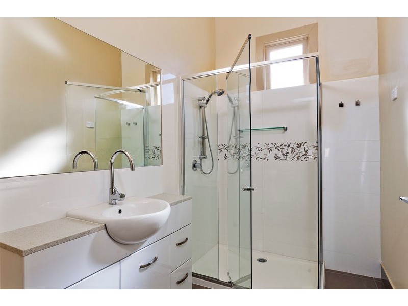 189 High Street, Kangaroo Flat VIC 3555