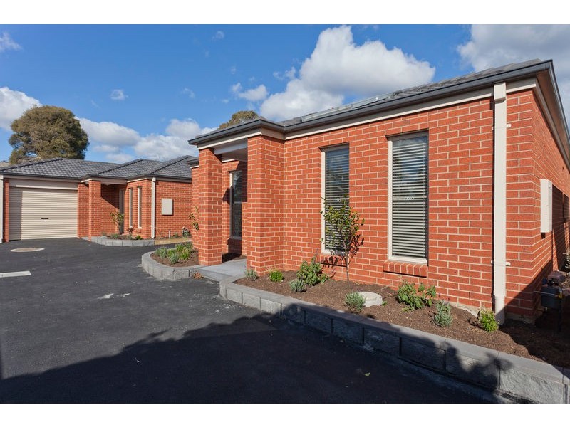 2/189 High Street, Kangaroo Flat VIC 3555