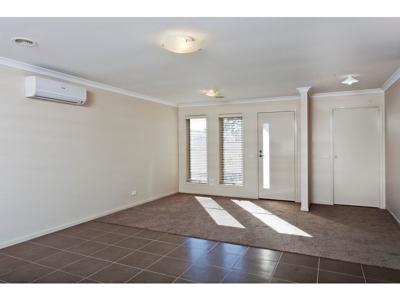 2/189 High Street, Kangaroo Flat VIC 3555