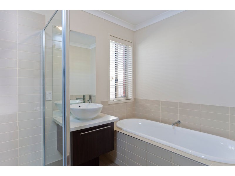 2/189 High Street, Kangaroo Flat VIC 3555