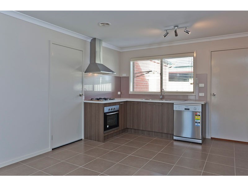 2/189 High Street, Kangaroo Flat VIC 3555