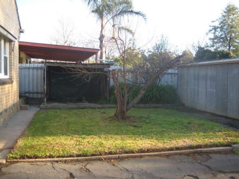 18 Maple Street, Golden Square VIC 3555