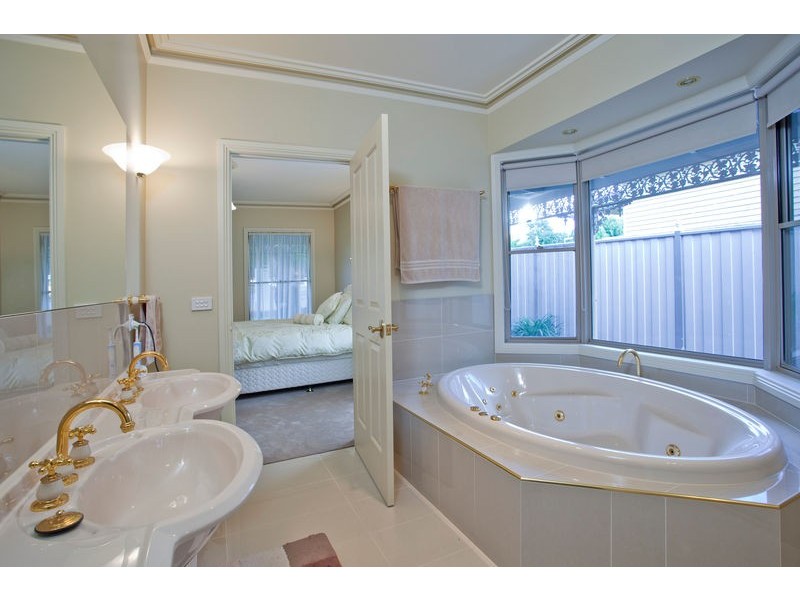 84 Sternberg Street, Bendigo VIC 3550