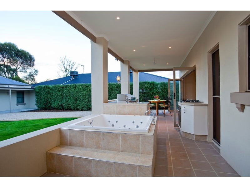 84 Sternberg Street, Bendigo VIC 3550