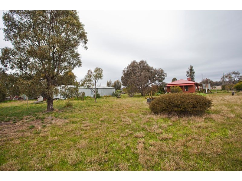 14 Main Street, Sebastian VIC 3556