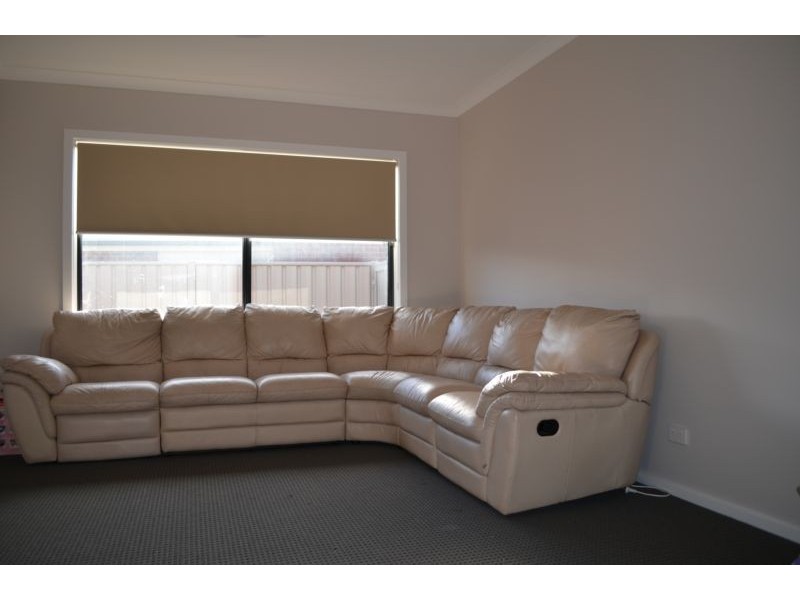 19 Arinya Close, Epsom VIC 3551