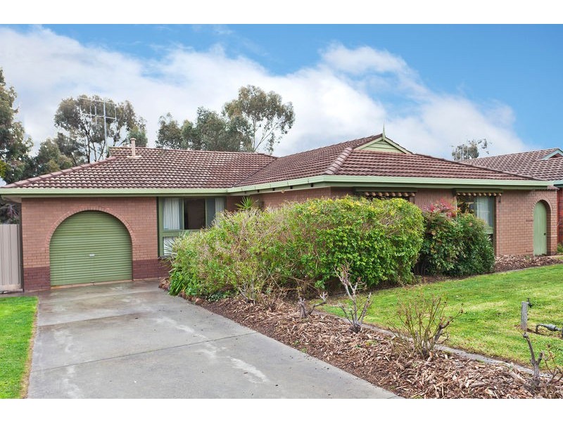 23 Cheriton Drive, Strathdale VIC 3550