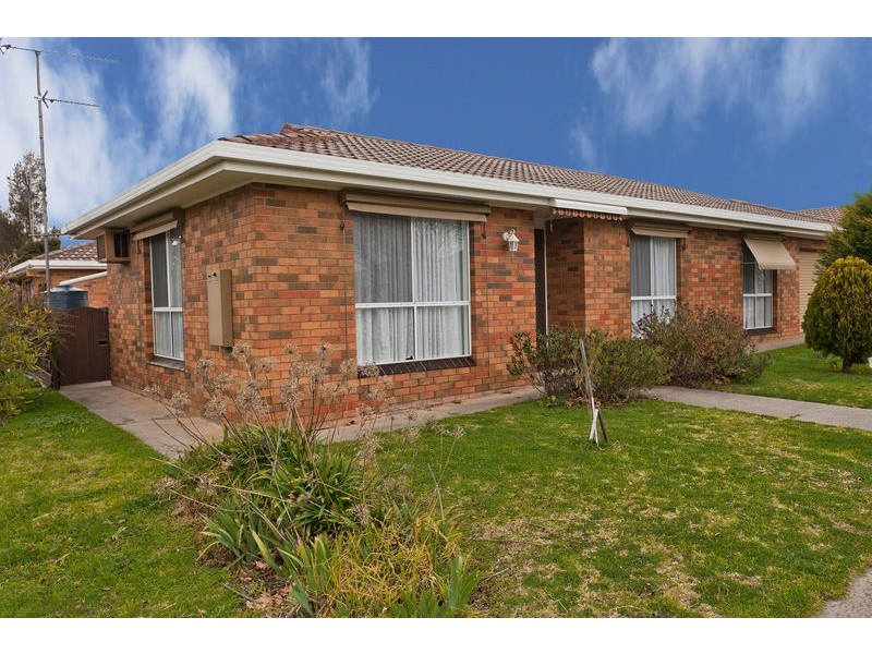 2/101 Neale Street, Flora Hill VIC 3550