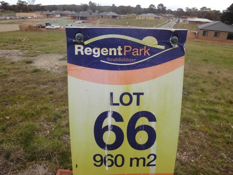 66 Charlbert Place, Strathfieldsaye VIC 3551