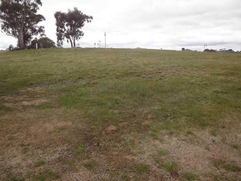 66 Charlbert Place, Strathfieldsaye VIC 3551