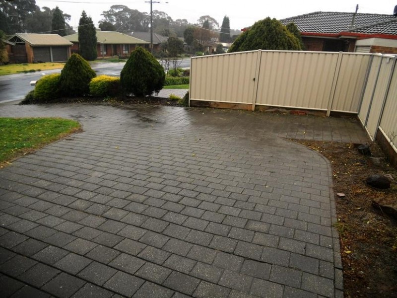 20 Clee Crescent, Strathdale VIC 3550