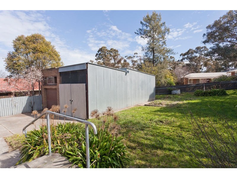 31 Glencoe Street, Kennington VIC 3550