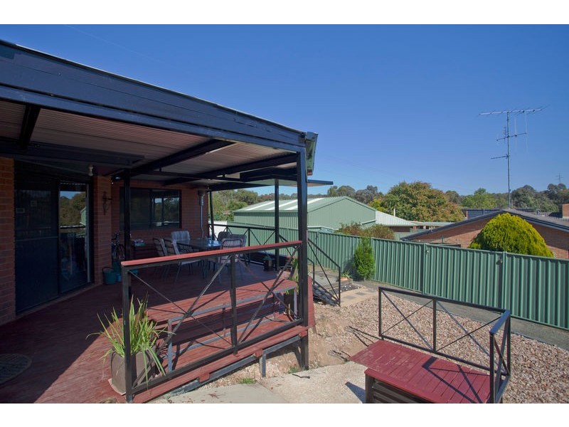 21 Regency Place, Kennington VIC 3550