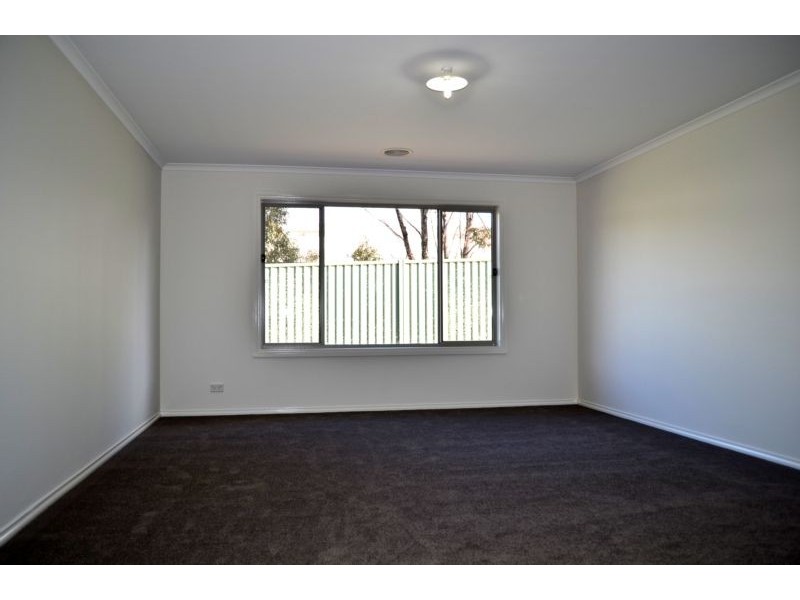 7 Rathlin Avenue, Junortoun VIC 3551