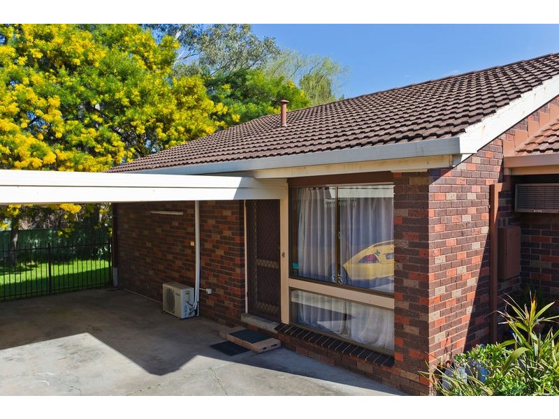 2/20 Palm Avenue, Spring Gully VIC 3550