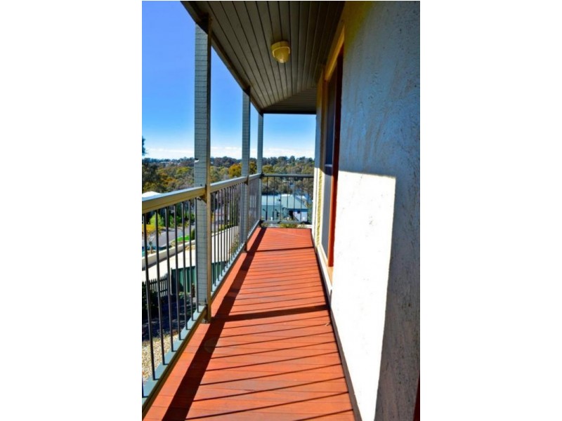 10 Lakewood Drive, Strathdale VIC 3550