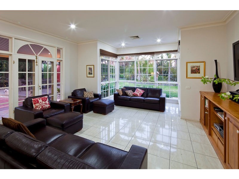 4 Essex Court, Strathdale VIC 3550