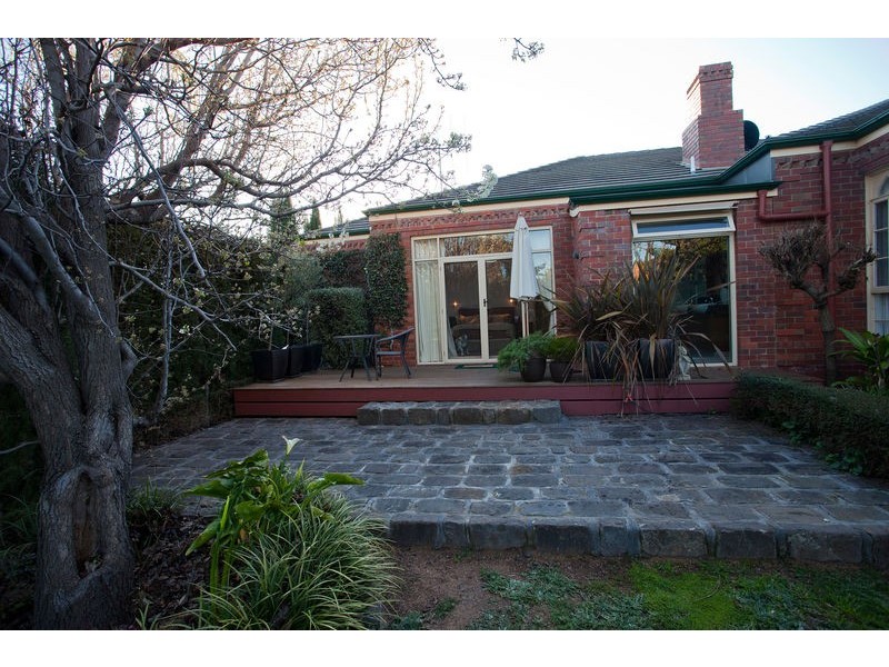 4 Essex Court, Strathdale VIC 3550