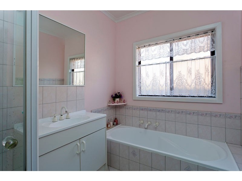 311 High Street, Kangaroo Flat VIC 3555