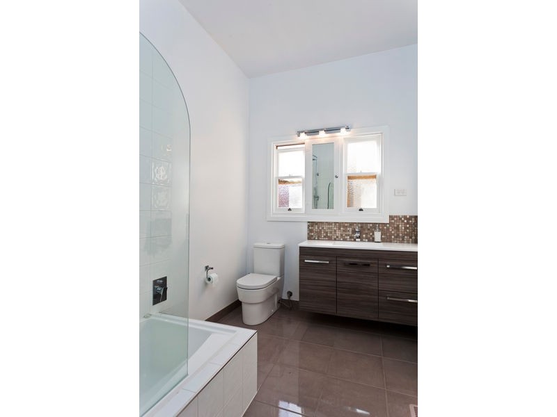 21 Ellis Street, Flora Hill VIC 3550