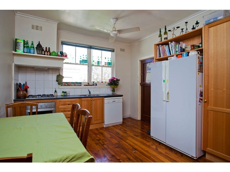 39 Churchill Avenue, Flora Hill VIC 3550