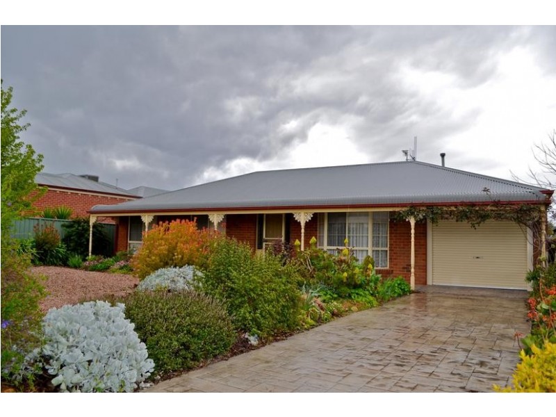 189 Lloyd Street, Strathdale VIC 3550