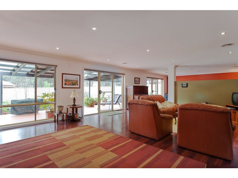 15 Bedarra Court, Maiden Gully VIC 3551