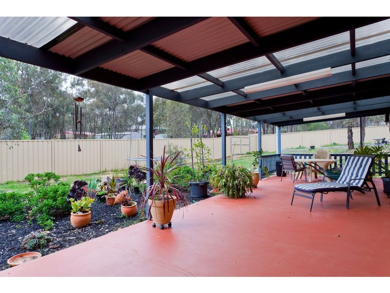 15 Bedarra Court, Maiden Gully VIC 3551