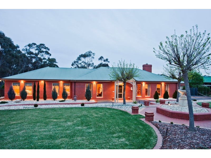 50 Watson Drive, Strathfieldsaye VIC 3551