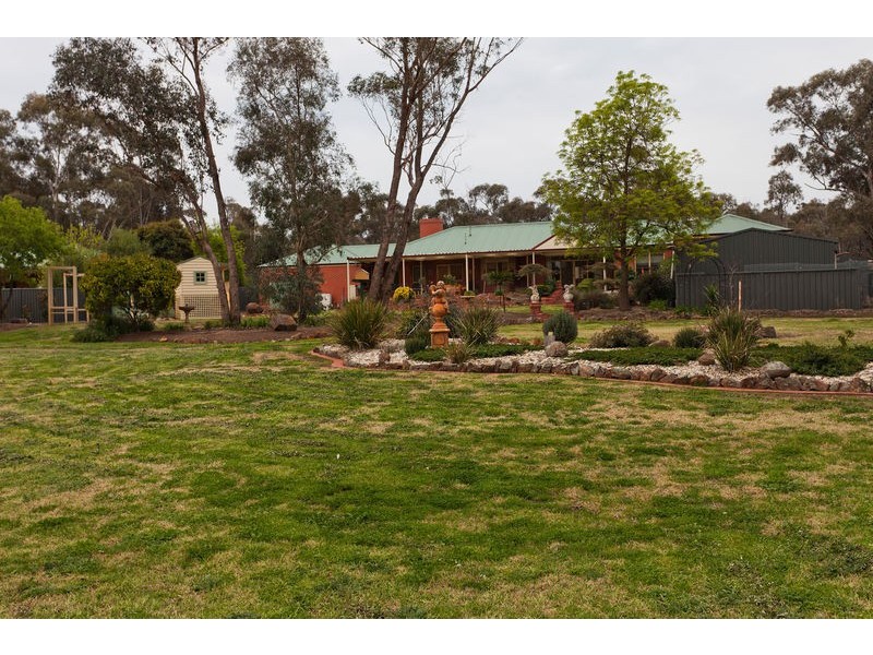 50 Watson Drive, Strathfieldsaye VIC 3551