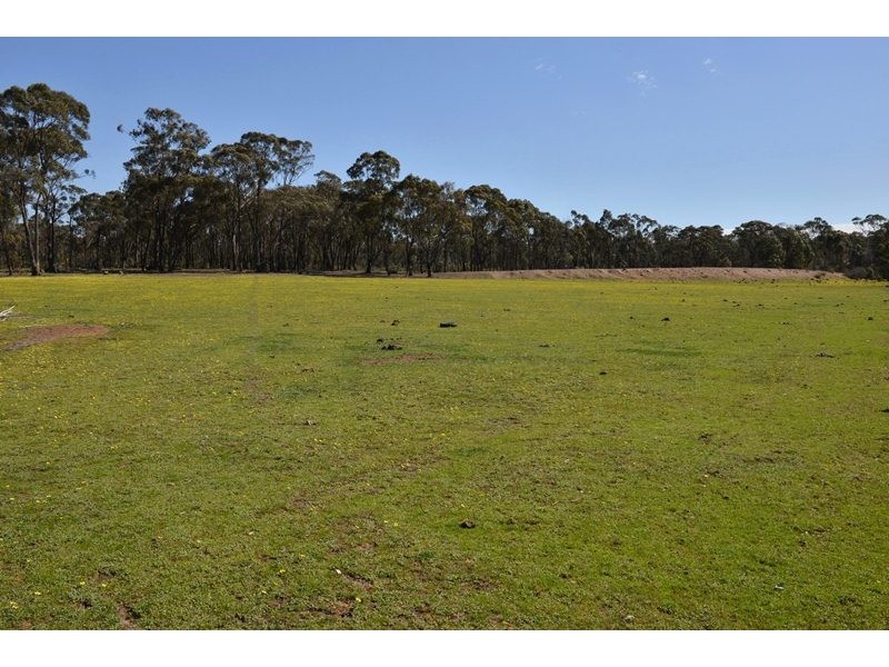 Cnr Howard Street and Bowles Road, Bendigo VIC 3550