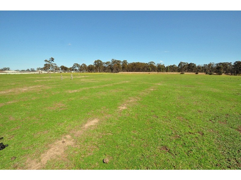 Cnr Howard Street and Bowles Road, Bendigo VIC 3550