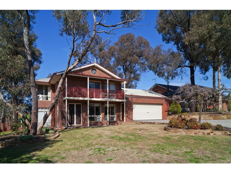 50 Akoonah Drive, Golden Square VIC 3555