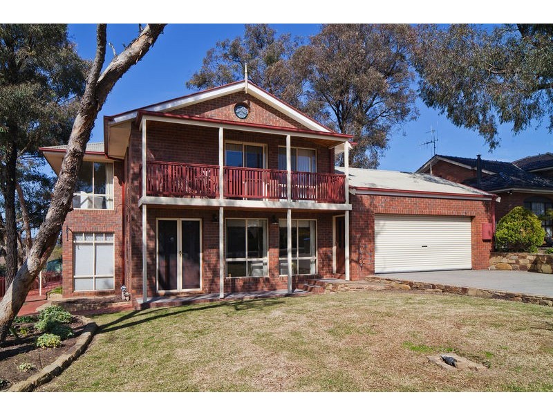 50 Akoonah Drive, Golden Square VIC 3555