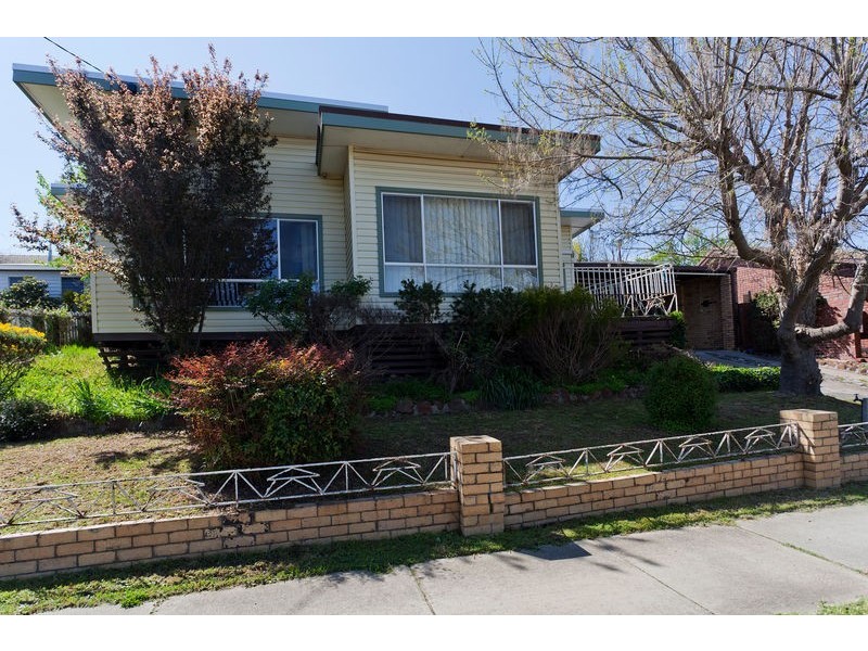 10 Specimen Hill Road, Golden Square VIC 3555