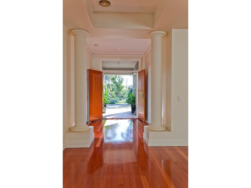 4 Kronk Street, Golden Square VIC 3555