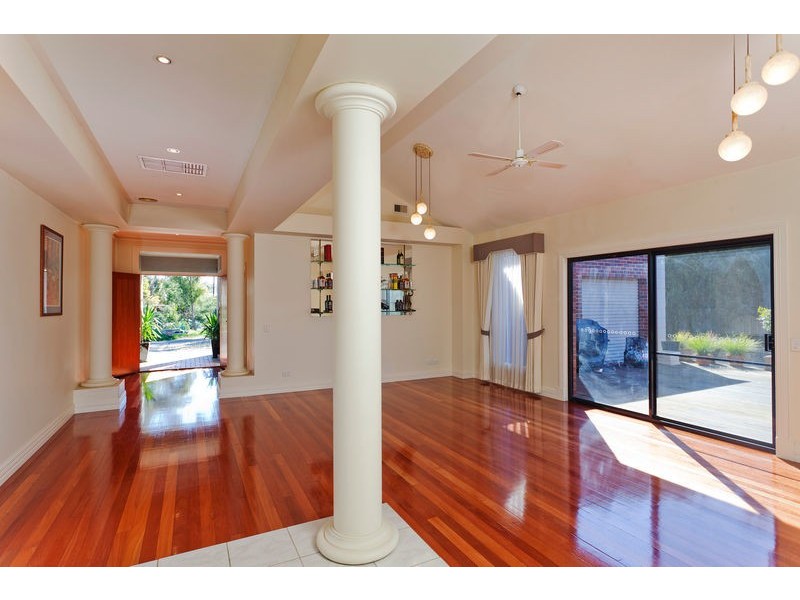 4 Kronk Street, Golden Square VIC 3555