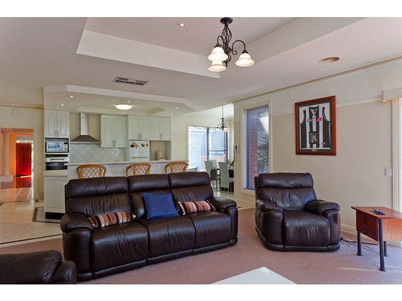 4 Kronk Street, Golden Square VIC 3555