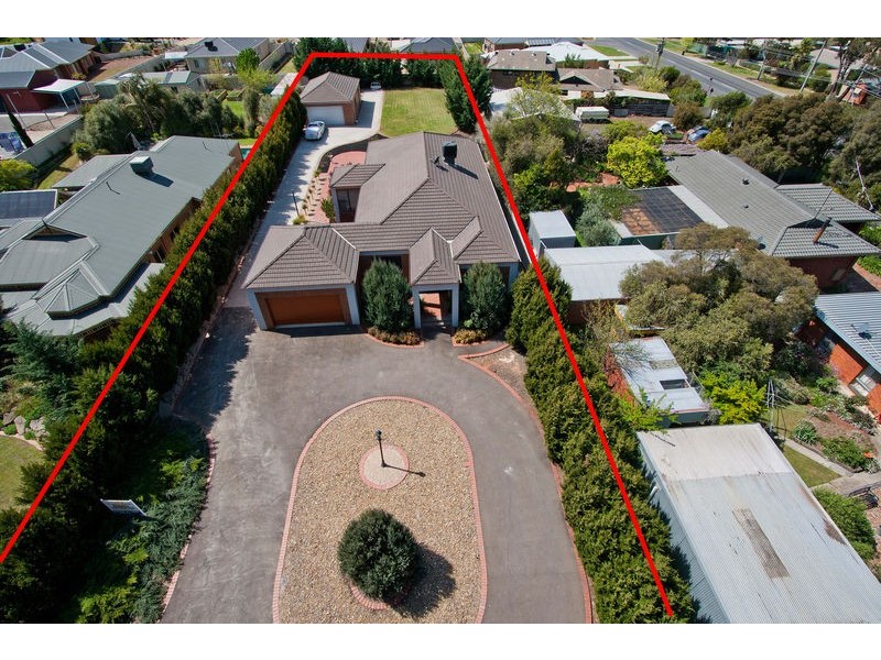4 Kronk Street, Golden Square VIC 3555