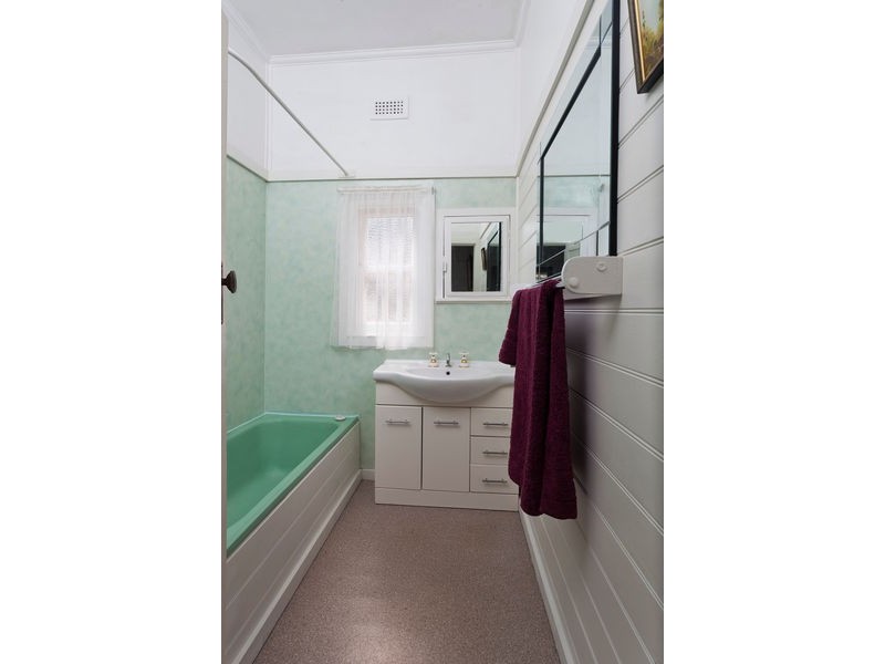 183 High Street, Kangaroo Flat VIC 3555