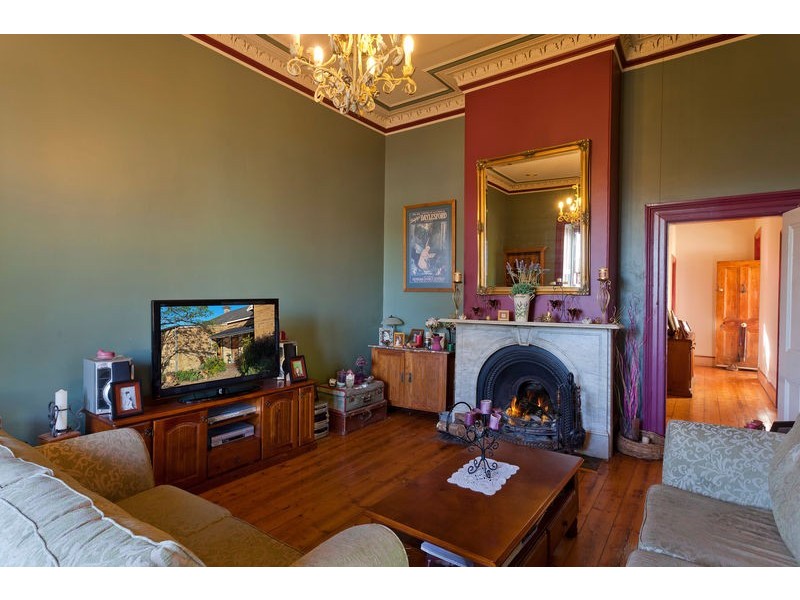 255 Mackenzie Street, Golden Square VIC 3555